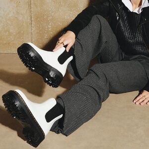 Dr Martens 2976 White Platform Chelsea Boots